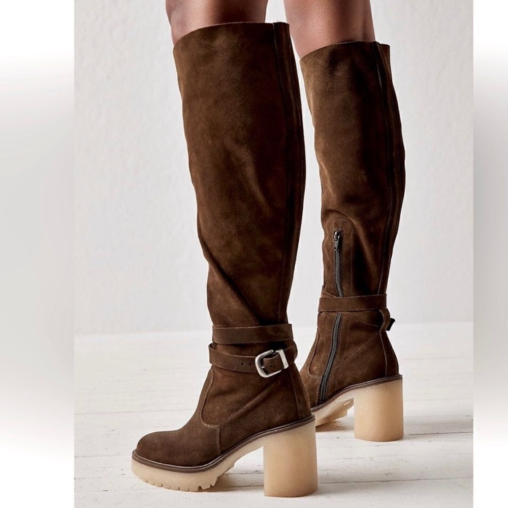NWT Free People Suede James Chelsea Knee High Tall Brown Boots 
Size 38 US 8 - Picture 2 of 12